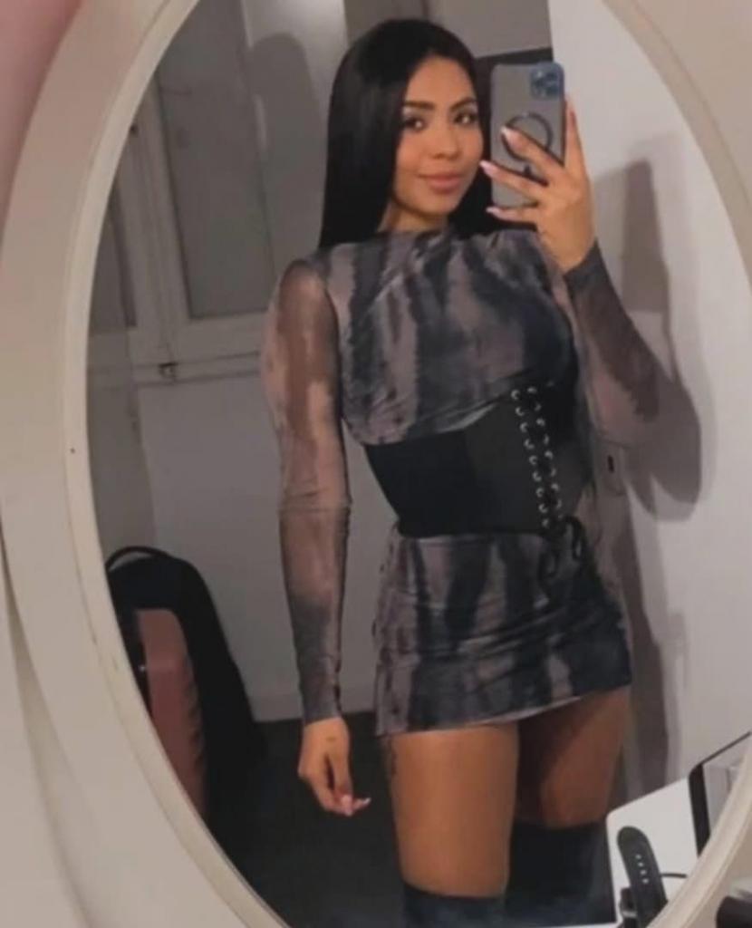 670214039: Chica busca chico en Alicante