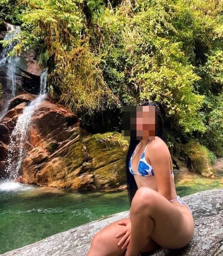 695239227: Chica busca chico en La Coruña