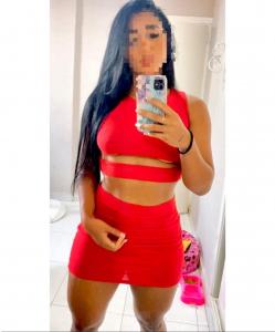 643881305: Chica busca chico en Granada