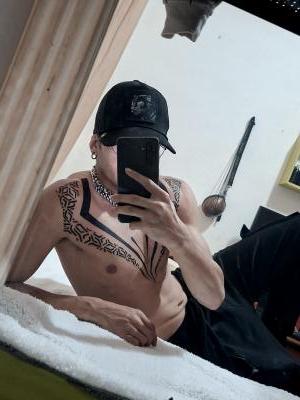 671467923: Chico busca chica en Tenerife