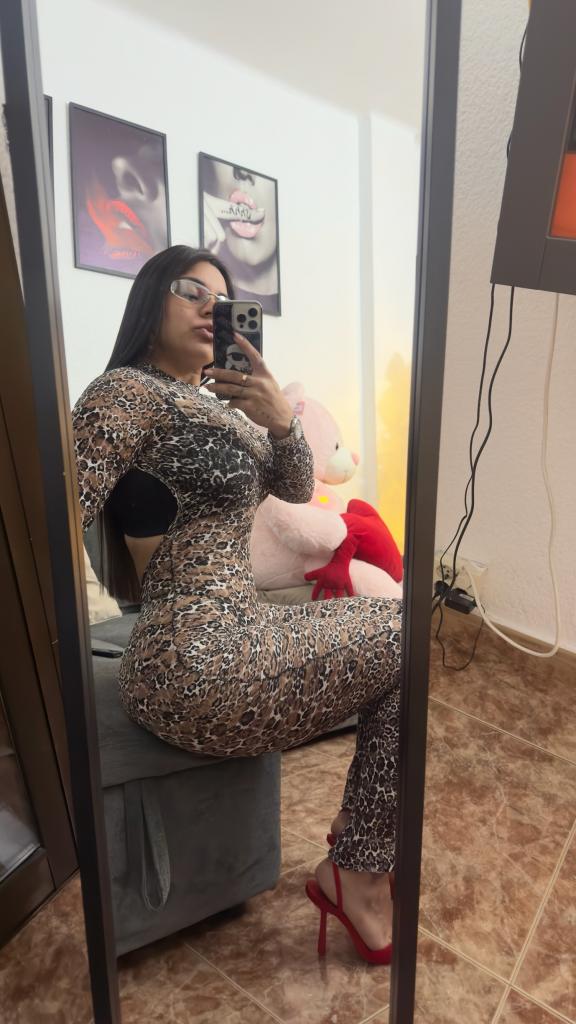 652010357: Chica busca chico en Orense