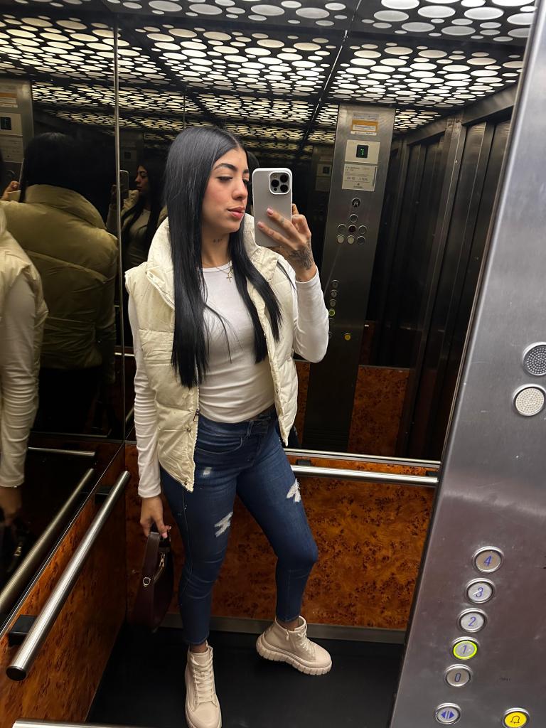 634385609: Chica busca chico en Gerona