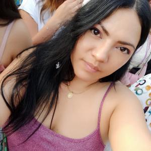 643370618: Chica busca chico en La Coruña