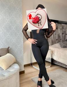 631250338: Chica busca chico en Murcia