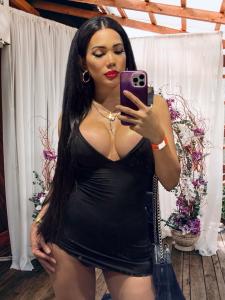 671430136: Chica busca chico en Barcelona