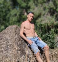 623911628: Chico busca chica en Madrid