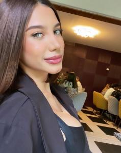 610852421: Chica busca chico en Ibiza