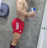 695918947: Chico busca chica en Málaga