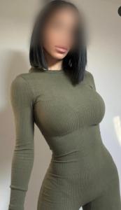 624536877: Chica busca chico en Sevilla