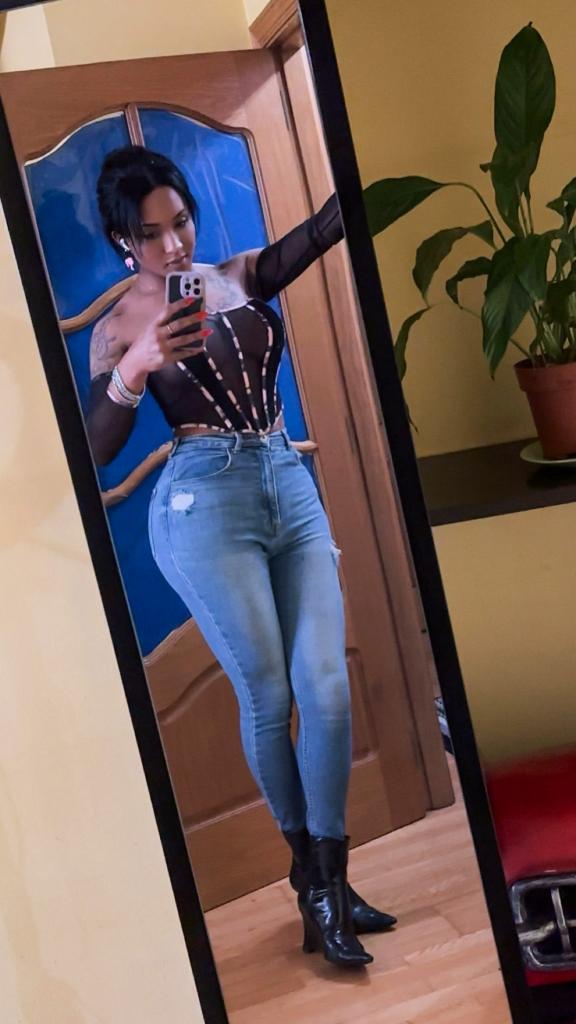 643835035: Transexual en La Coruña