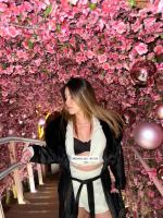 662189259: Chica busca chico en Madrid