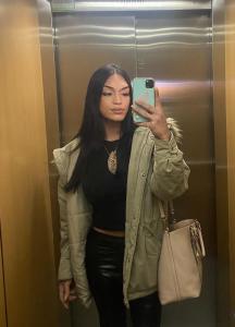 634071836: Transexual en Huelva