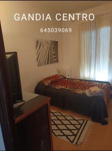 963702664: Chica busca chico en Valencia