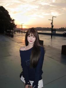 632053758: Chica busca chico en Zaragoza