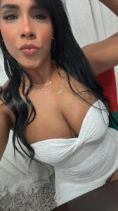 673069426: Chica busca chico en Cáceres