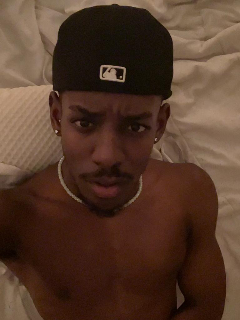 667021094: Chico busca chica en Madrid