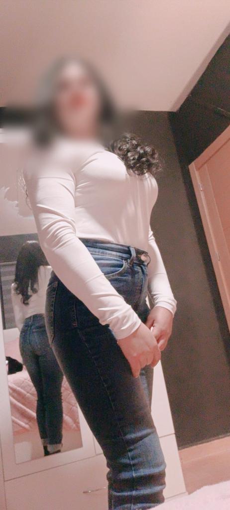 631413621: Chica busca chico en Madrid