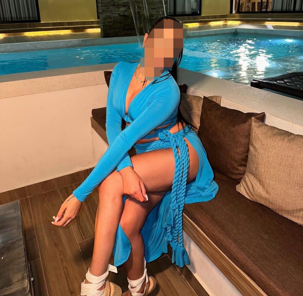 643561296: Chica busca chico en Las Palmas