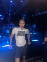 623911348: Chico busca chica en Barcelona