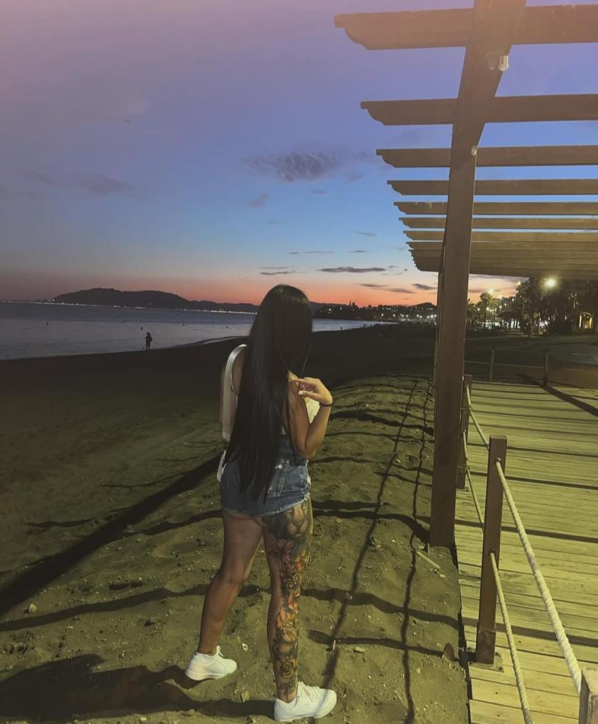 614213988: Chica busca chico en Granada