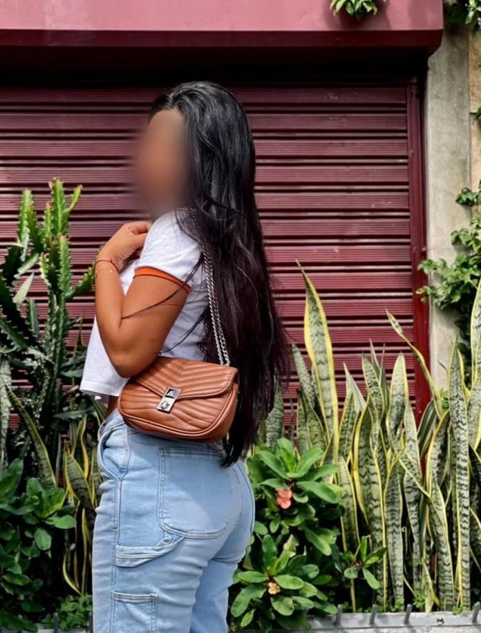 632568462: Chica busca chico en Barcelona