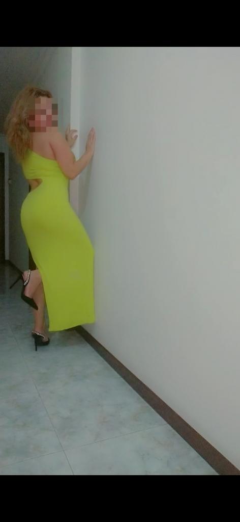 613361076: Chica busca chico en Pontevedra