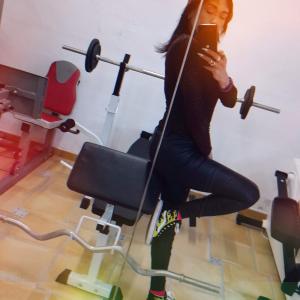 674987090: Travesti en León