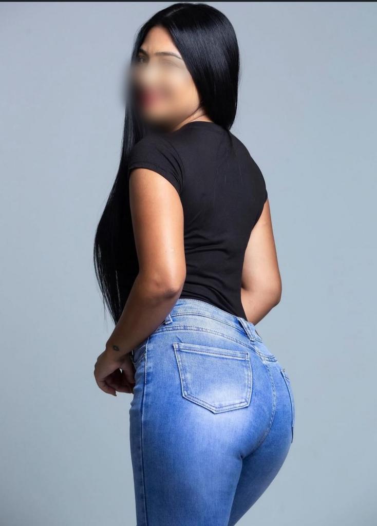 632568462: Chica busca chico en Barcelona