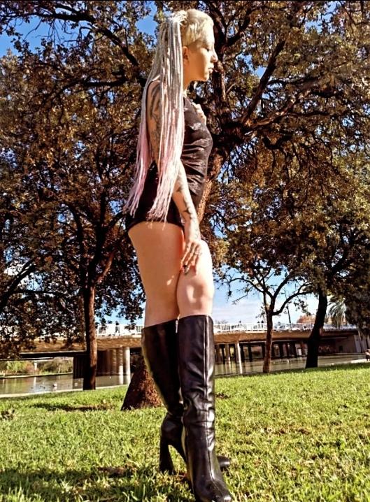 603673319: Chica busca chico en Valencia