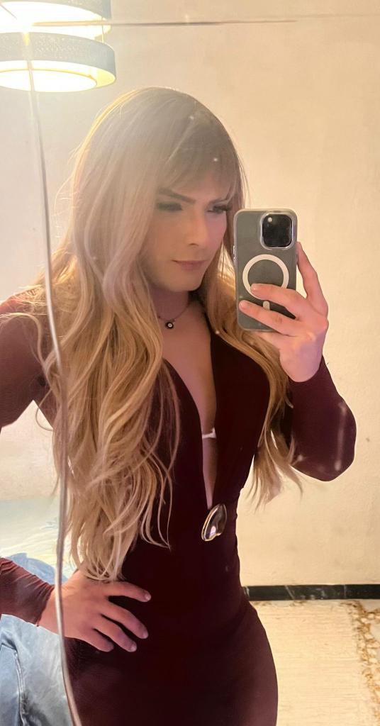 642589350: Transexual en Asturias