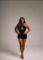 613940355: Chica busca chico en Valencia