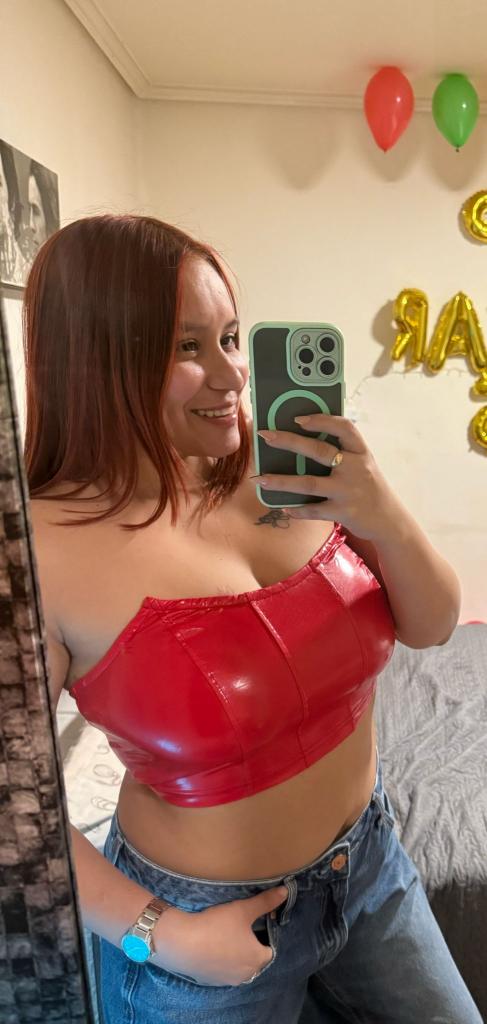 611266546: Chica busca chico en Navarra