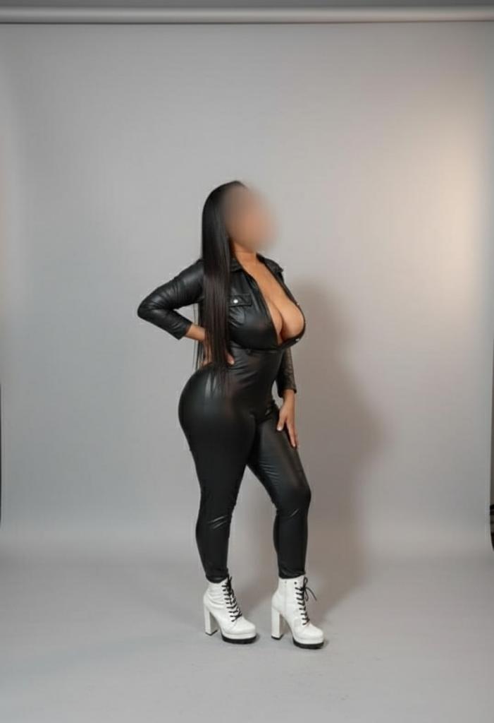 641047084: Chica busca chico en Cantabria