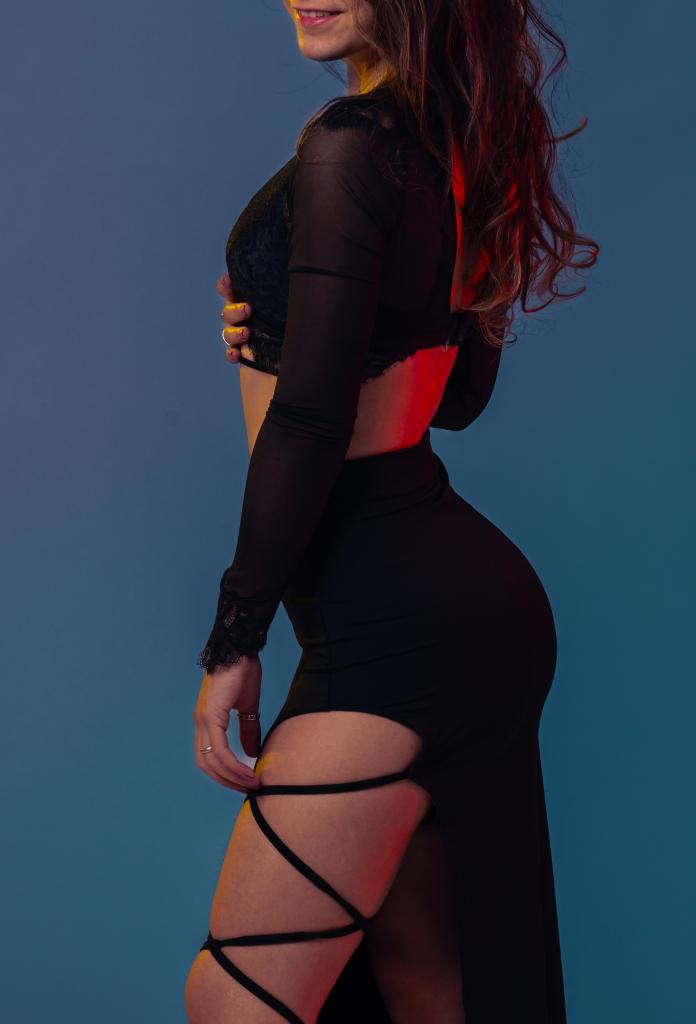 636701405: Chica busca chico en Valencia