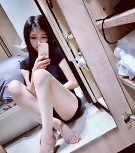 670663990: Chica busca chico en Madrid