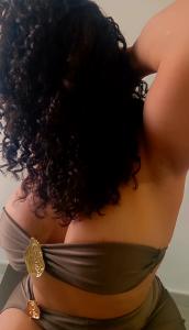 647216665: Chica busca chico en Ibiza