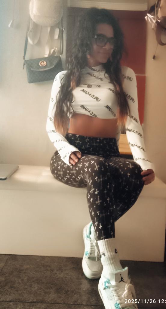 631009572: Transexual en Lérida