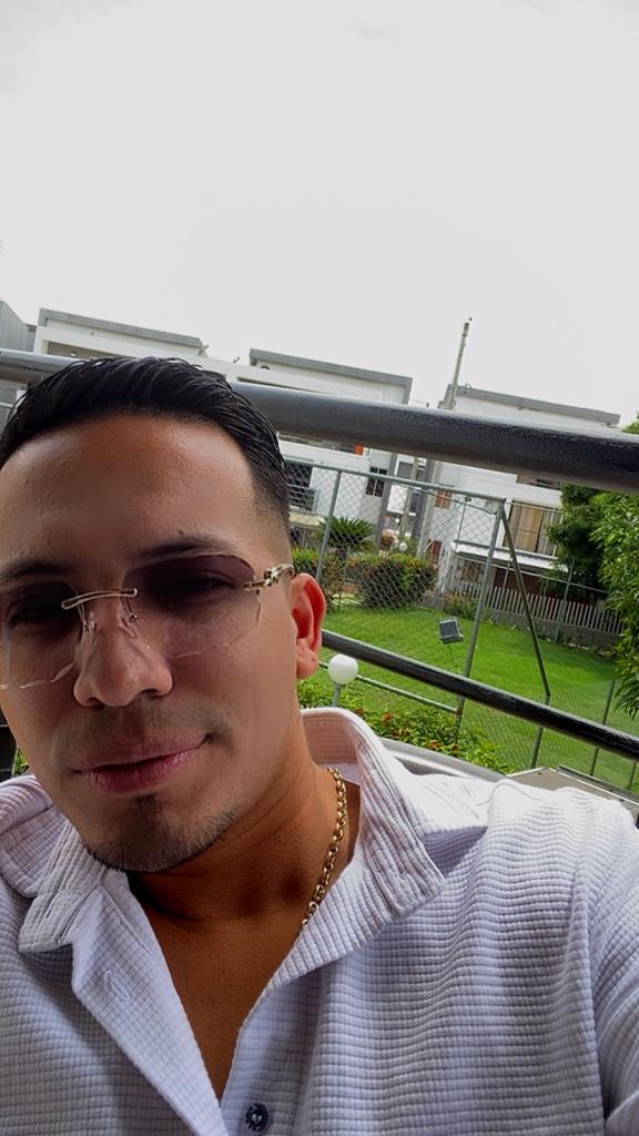 641391097: Chico busca chica en Murcia