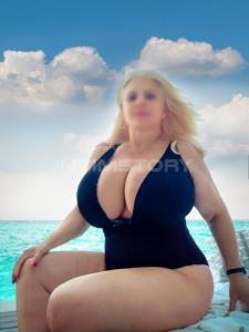 637828903: Chica busca chico en Barcelona