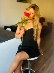 697750320: Transexual en Asturias