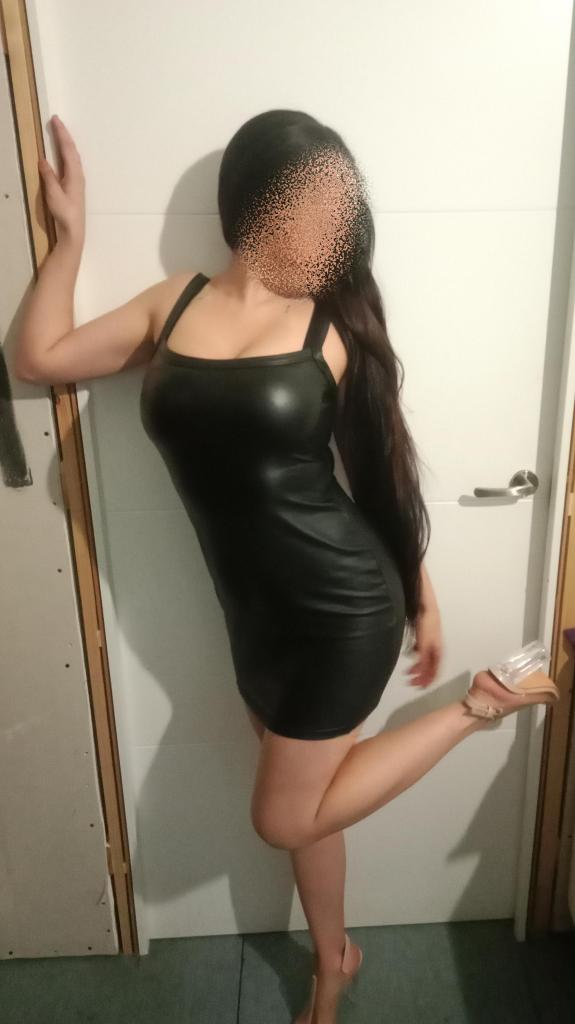 614714283: Chica busca chico en Sevilla
