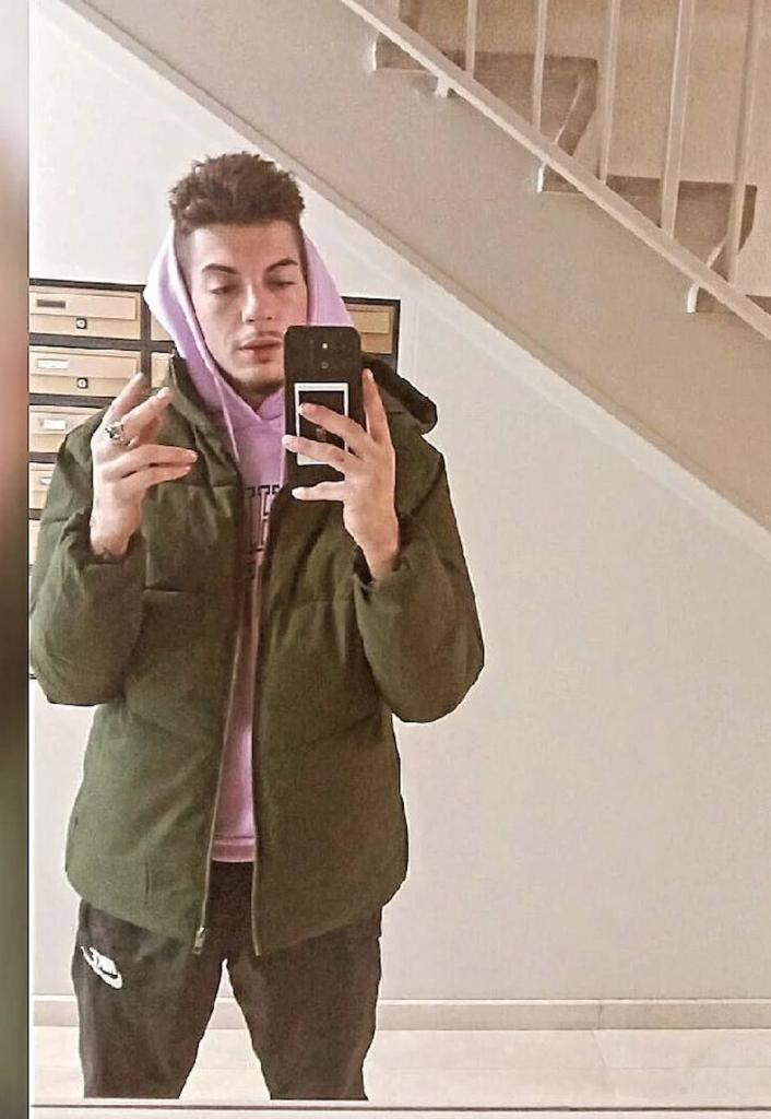 613698016: Chico busca chica en Lérida