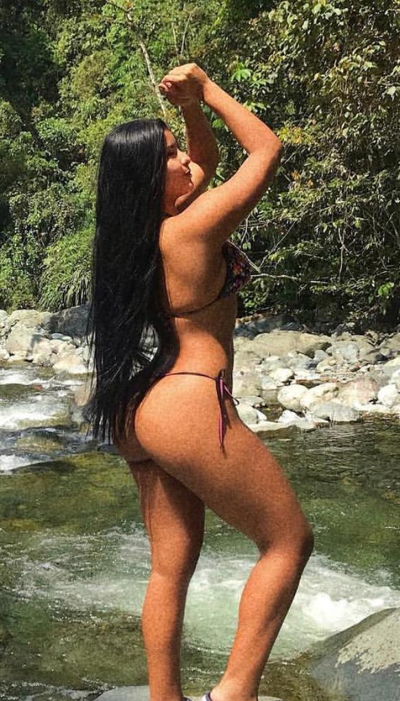 692933580: Chica busca chico en Málaga