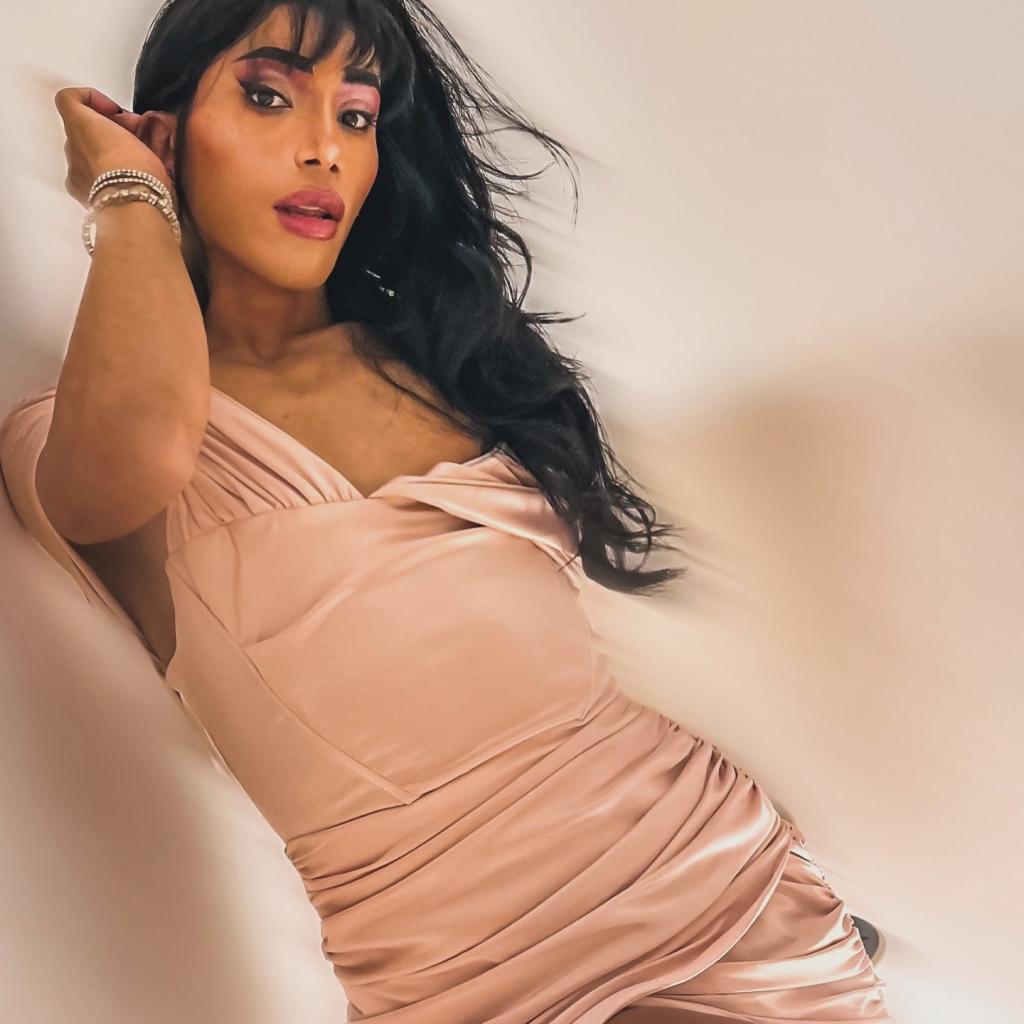 625869141: Transexual en Madrid