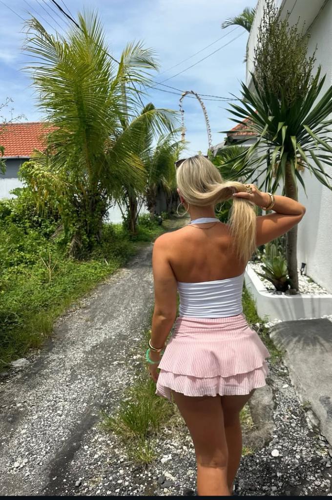 697575667: Chica busca chico en Zaragoza