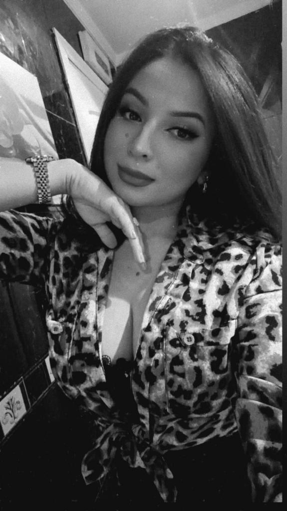 Chica busca chico en Granada: 