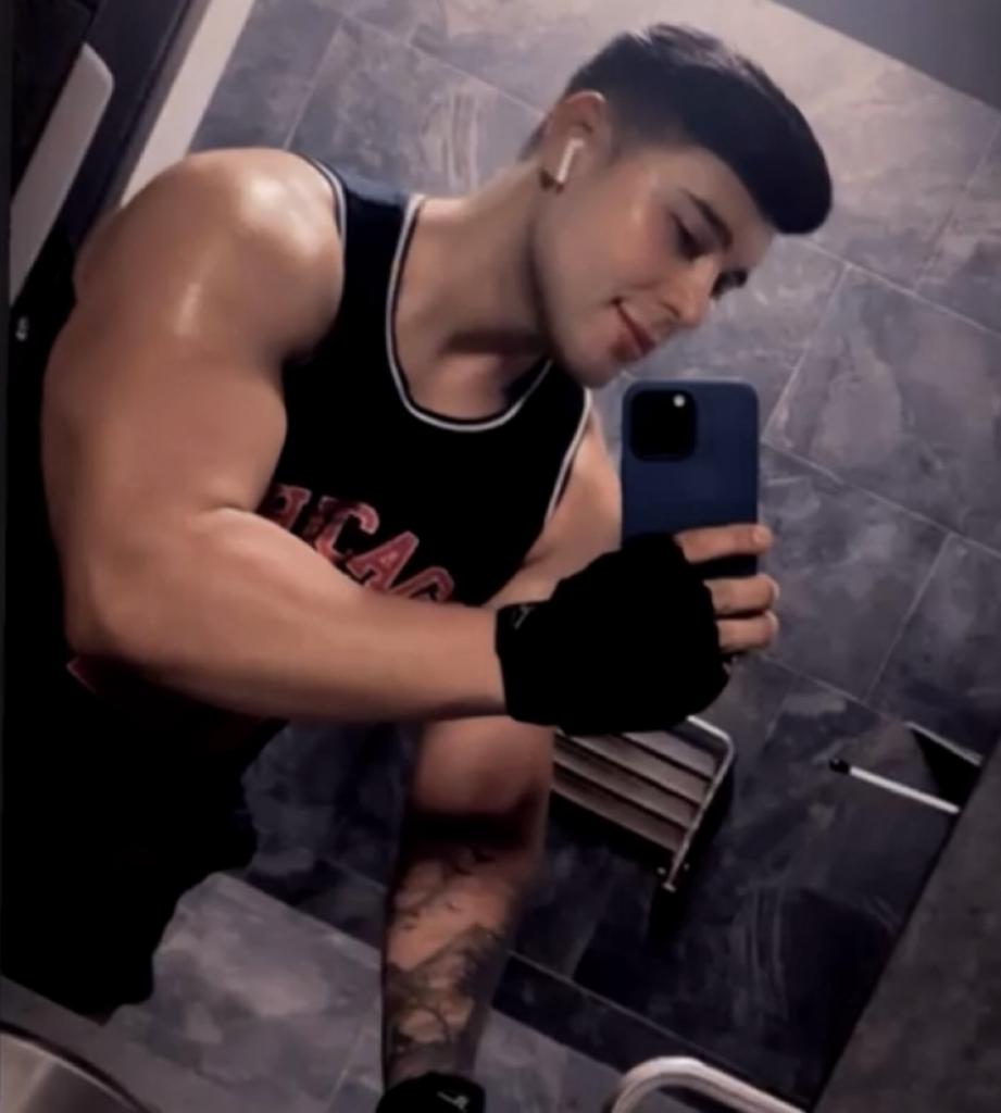 Chico busca chica en Málaga: 