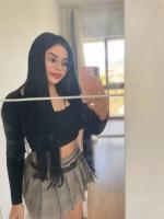 645686544: Chica busca chico en Málaga