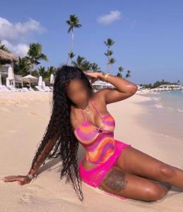 Chica busca chico en Granada: 