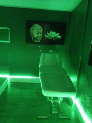 611323432: Chica busca chico en Madrid